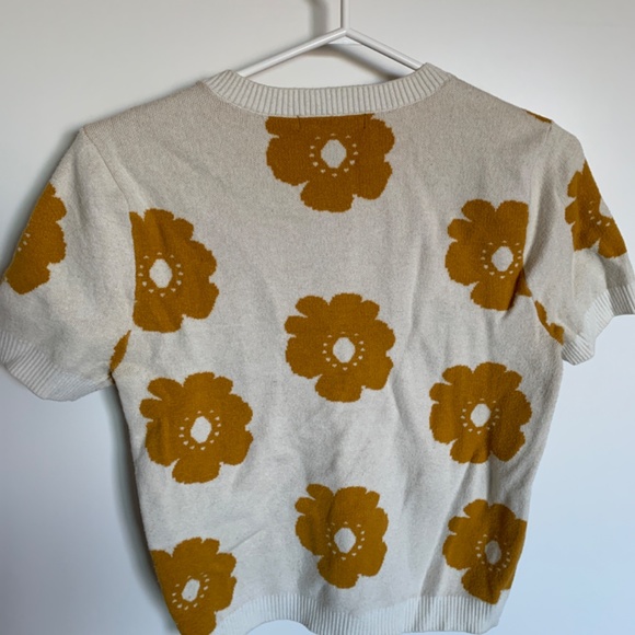 Oversized Floral T-Shirt - Picture 2 of 3